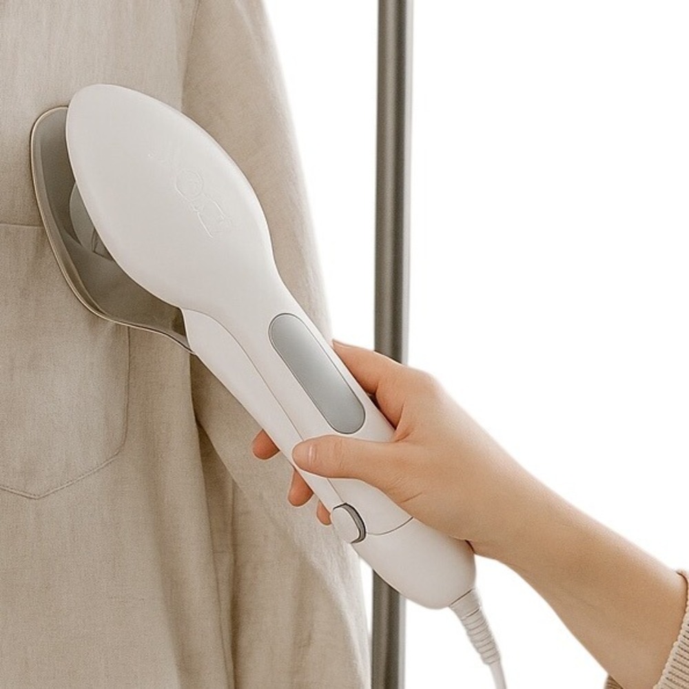 Nori Inc N2 1WH Handheld Portable Steam Iron White Dual Voltage Travel 95-07